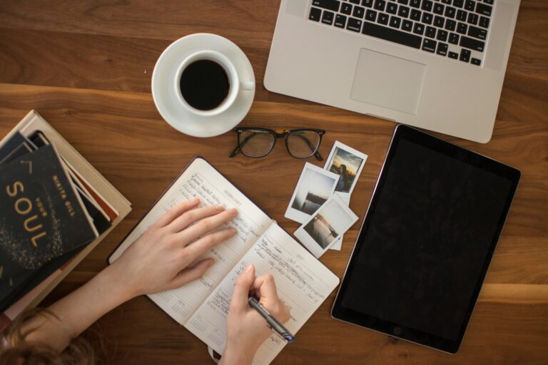 The Perfect Quotes to Add to Your Vision Board for the New Year